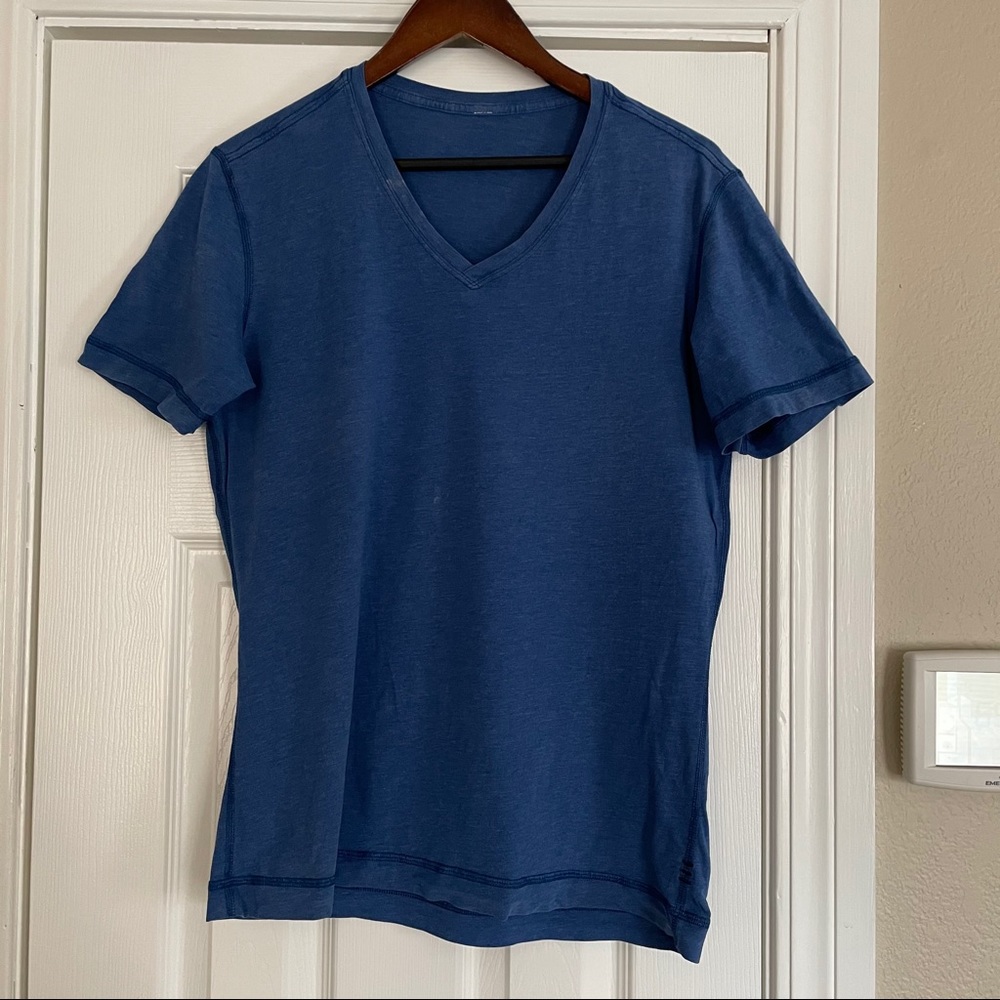 Lululemon 5 Year Basic Tee V-Neck Blue S